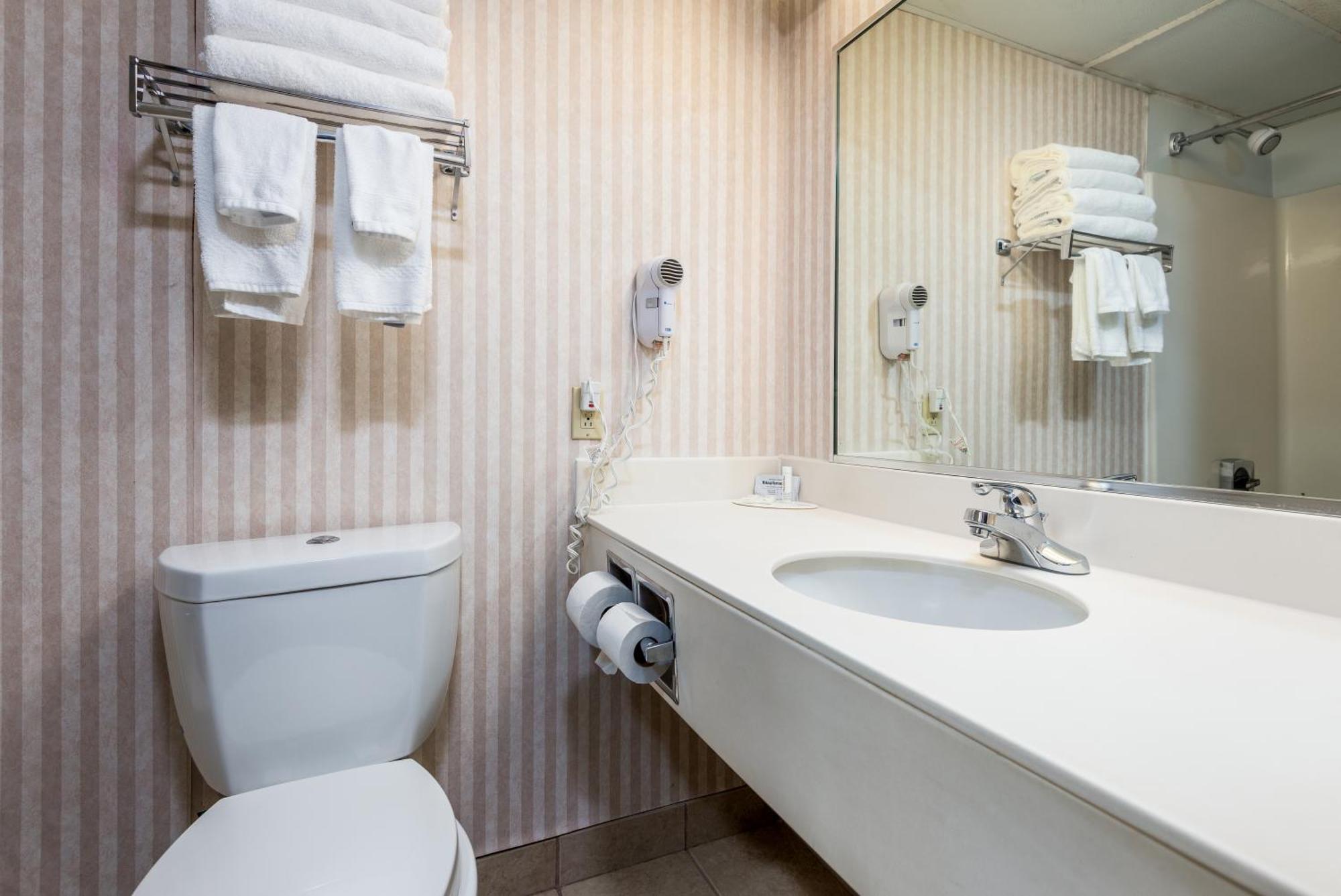 Baymont By Wyndham Bartonsville Poconos Exterior foto